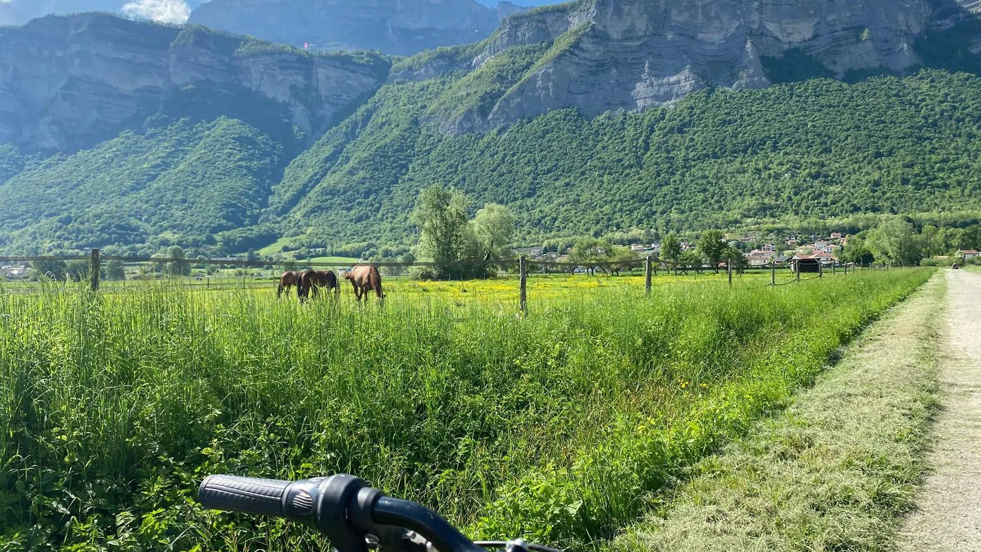 Holiday home Maison De Village Au Pied De La Montagne Lumbin